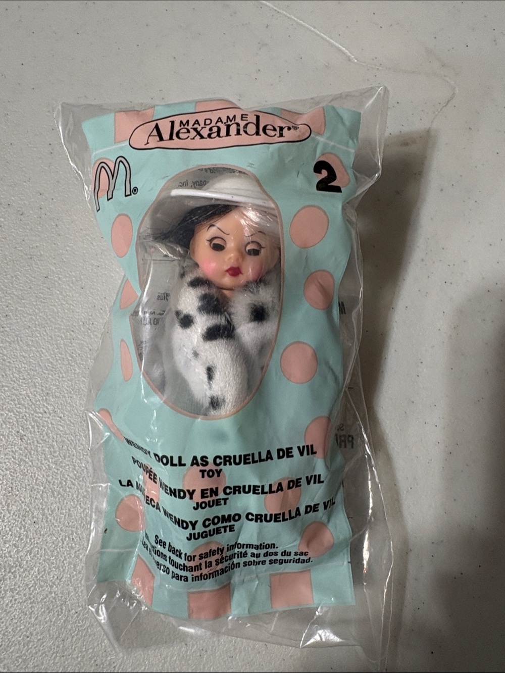 Madame Alexander Cruella de Vil Mini Doll with Mint & Pink Polka Dot Bag